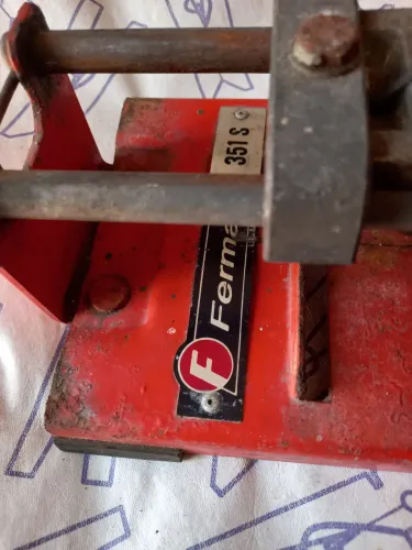 Cortador manual de piso