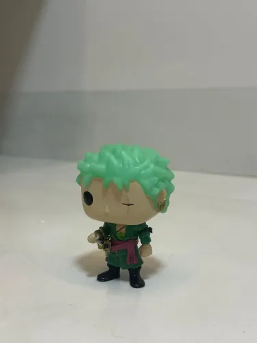 Boneco Funko Pop RORONOA ZORO 327 Glows In The Dark
