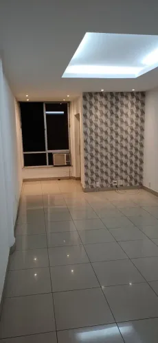 Excelente apartamento na Rua Rodolfo Dantas, Copacabana. Ao lado do metrô e da praia.