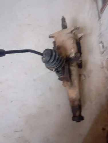Vendo caixa de 4 macha da f1000