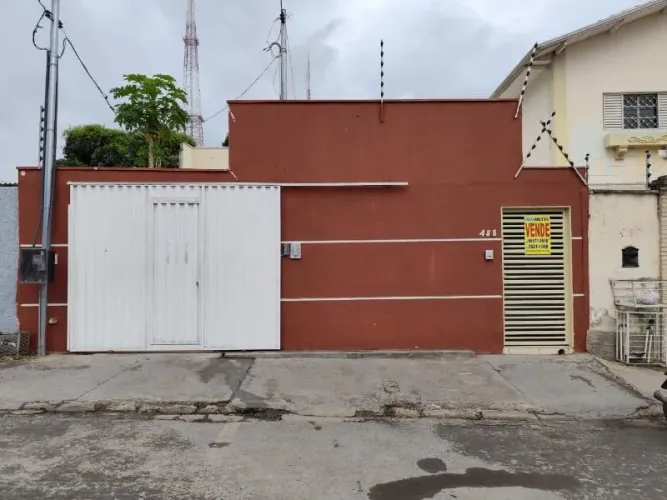 Casa com 3 quarto(s) no bairro Araes em Cuiabá - MT