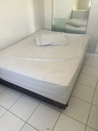Vende se base de cama