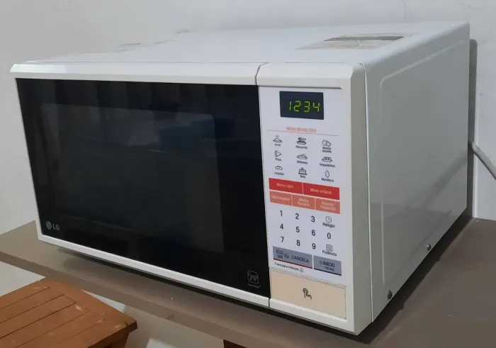 Microondas LG 30L em excelente condições ((ENTREGO))