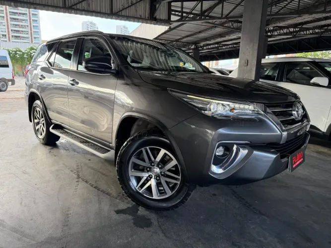 Hilux 2019 SW4 SRX 4X4 2.8 TDI Diesel 7L EXTRA!