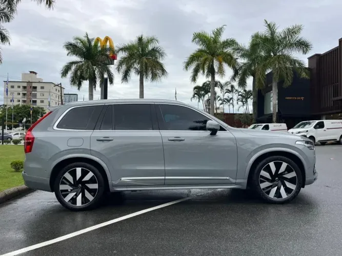 Volvo XC 90 T-8 Ultra 2.0 AWD (híbrido) 2025