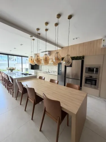 Casa Alto Padrão  Sofisticação, Conforto e Sustentabilidade