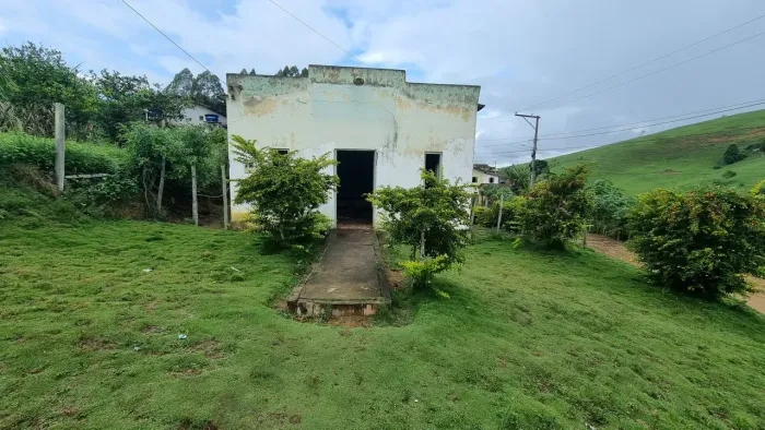 INVISTA NO SEU FUTURO: Imóvel Perfeito para Seu Projeto dos Sonhos!