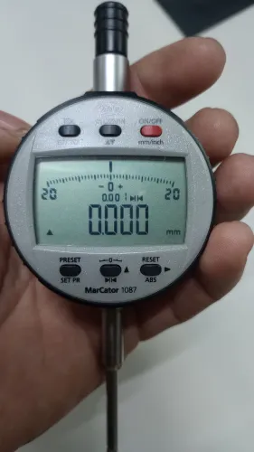 Relógio comparador digital milesimal, marca Mahr.