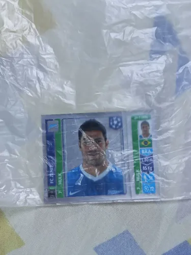 Figurinha prata do Hulk de 2014
