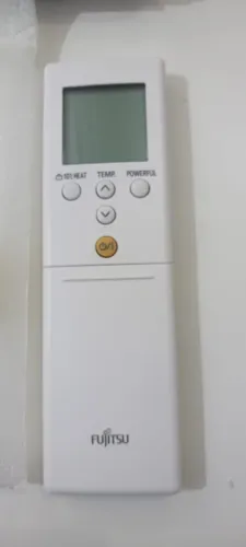 Controle Remoto Fujitsu Split Hi-Wall Inverter Serie G 07 a 12.000Btu/h (ASBG12LMCA)