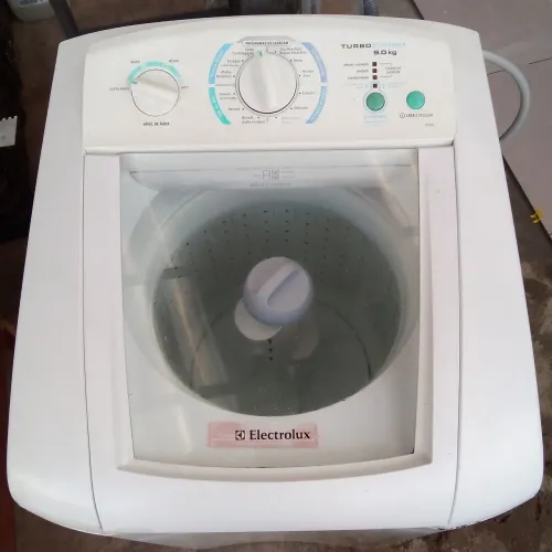 Máquina de lavar Eletrolux 9KG