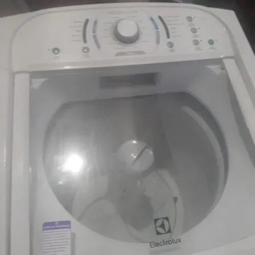 MAQUINA DE LAVAR ROUPAS ELECTROLUX 16 TECNOLIGIA MODERNA AQUI EM SALTO DE SALPIRAPORA