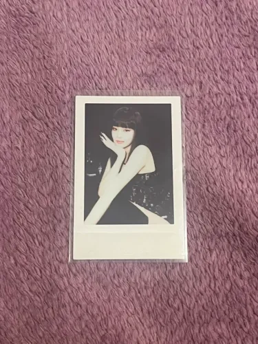 Polaroid original da Jennie do Blackpink da era Born Pink
