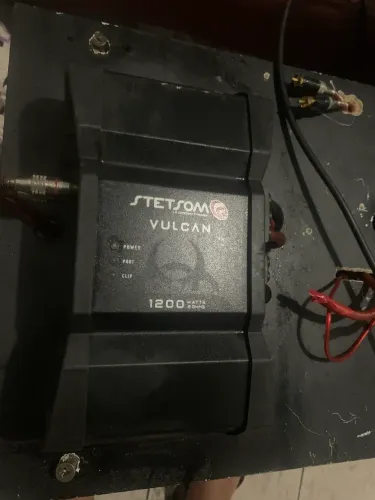 Módulo amplificador Stetsom Vulcan 1200 2Ohms