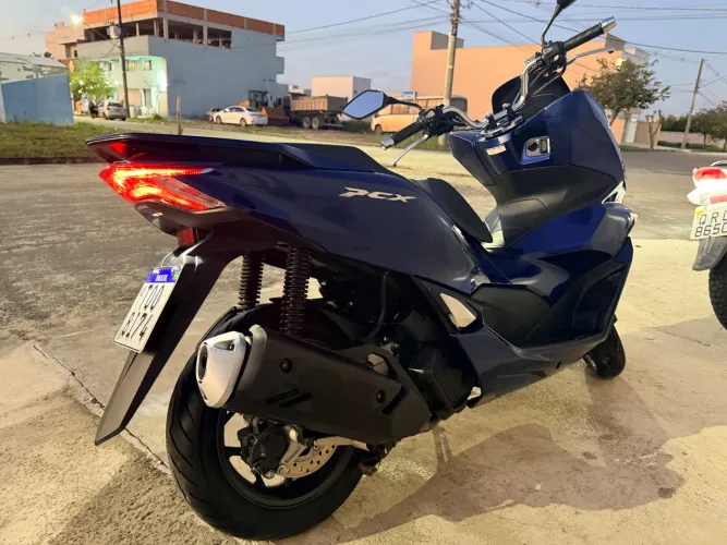 Pcx semi nova