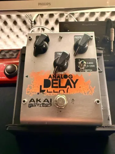Pedal Delay AKAI Professional Analog Delay 2010 - Boutique Pedal