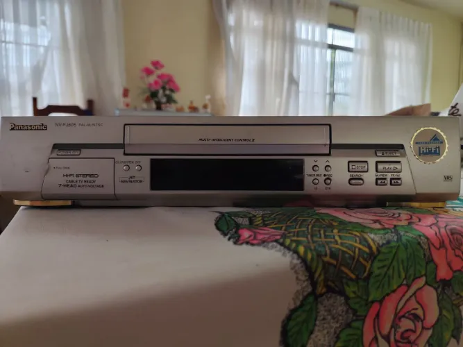 Videocassete Panasonic NV-FJ605.