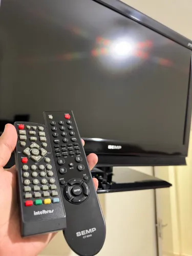 TV Semp 32 Polegadas(leia o anúncio)