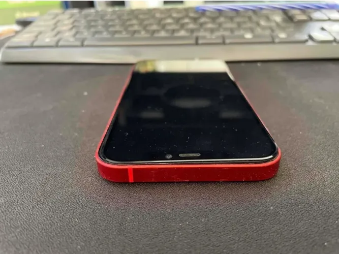 iPhone 12 - 128gb - Vermelho