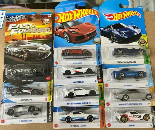 LOTE COM 11 HOT WHEELS ORIGINAIS - LACRADOS