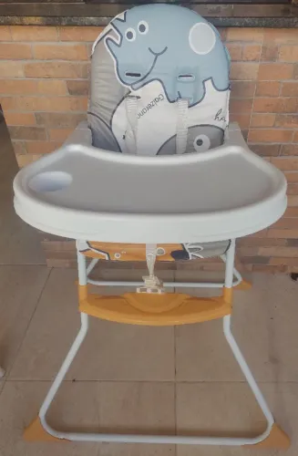 Cadeira de alimentação para bebê