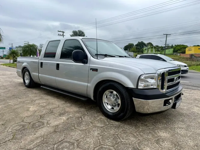 Ford F-250 XLT 4.2 180cv CD TB Diesel 2004