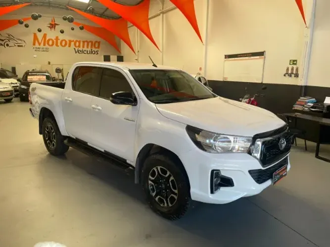 Toyota Hilux CD SR 4X4 2.8 TDI Diesel Aut. 2020