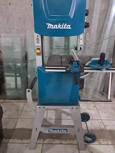 Serra de Fita Bancada Vertical LB1200F 900W MAKITA 