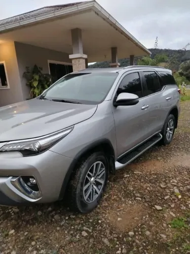 Toyota Hilux SW4 SRX 4X4 2.8 TDI 16V Dies. Aut. 2019