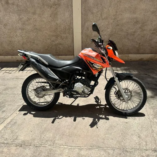 Moto Crosser Yamaha 150