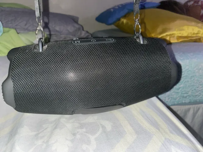 Vende-se caixa de som 