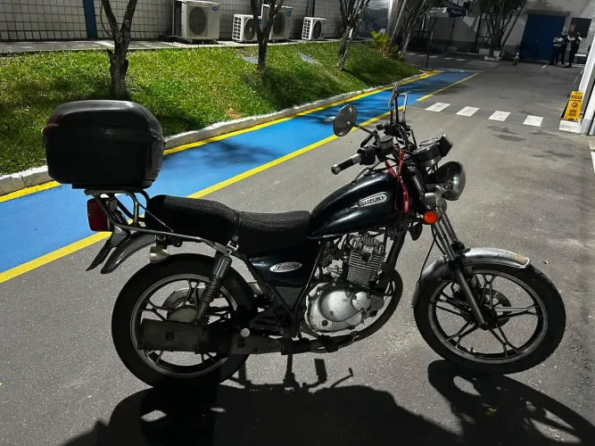 Suzuki Intruder 125