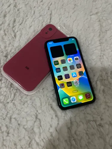 iPhone XR 64GB impecável