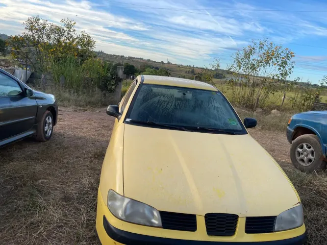 Seat Ibiza 1.0 16V 4P 2001