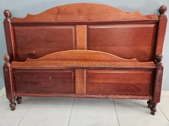 Cama  Casal de Gramado Antiga Madeira Lei Efetuo Troca