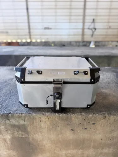 Baú Givi Trekker Outback 58L Alumínio Natural - Original
