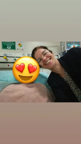 CUIDADORA DE IDOSOS E DEFICIENTES FÍSICOS