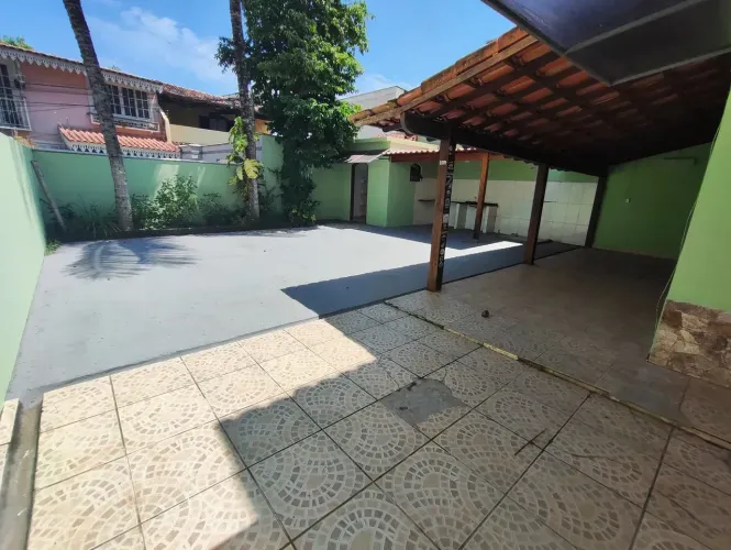 Casa com 3 quartos sendo 2 suítes, no Centro - Macaé - RJ