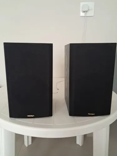 Caixas de áudio Paradigm Titan v.2