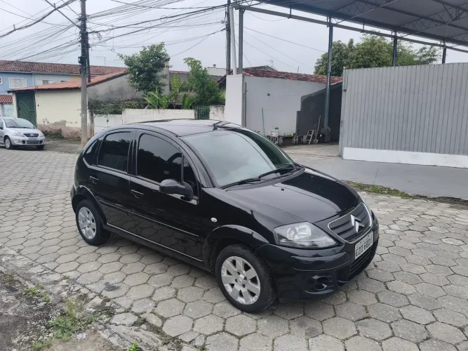 Citroen C3 GLX 1.4/ GLX Sonora 1.4 Flex 8V 5P 2012
