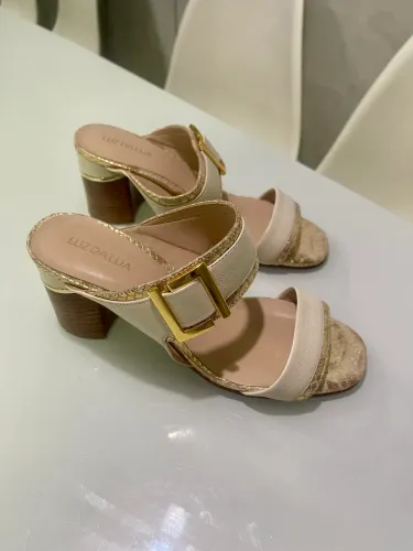 Sandália tamanco Luz da Lua original em couro