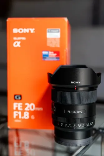 Lente Sony FE 20mm F1.8 G