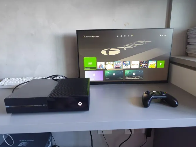 XBOX ONE FAT 2 CONTROLES E KINECT 