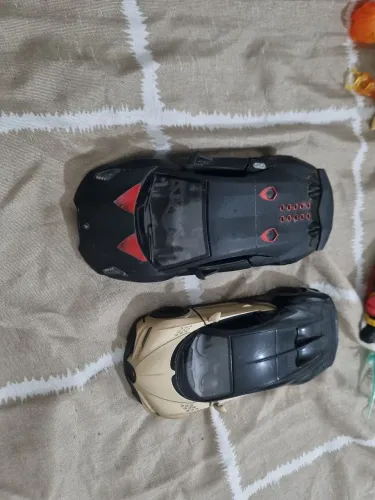 Miniaturas carros lamborghini e bugatti
