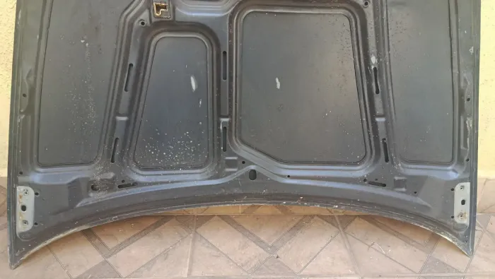 Capô do Ford Ka 