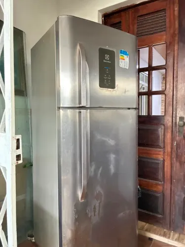 Vendo Geladeira Electrolux 433l inox , aceito cartão de crédito 