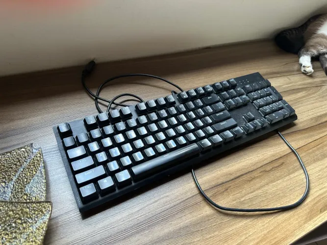 Teclado Corsair K60 RGB PRO