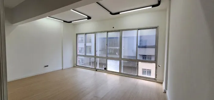 Sala Comercial para Locação - 4º Andar (ARS)