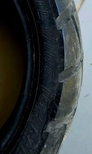 Pneu Bridgestone 160/60-15