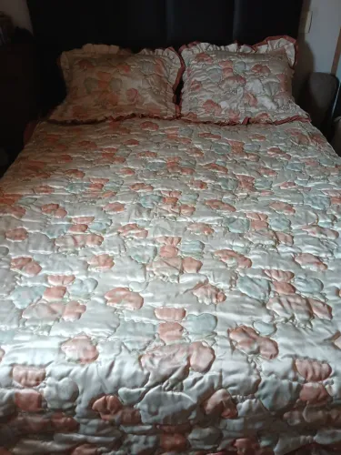 Colcha de Matelasse com porta travesseiros